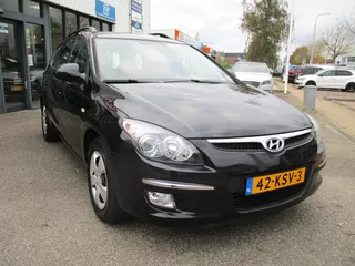 HYUNDAI I 30 1.6 CROSSWAGON Dynamic