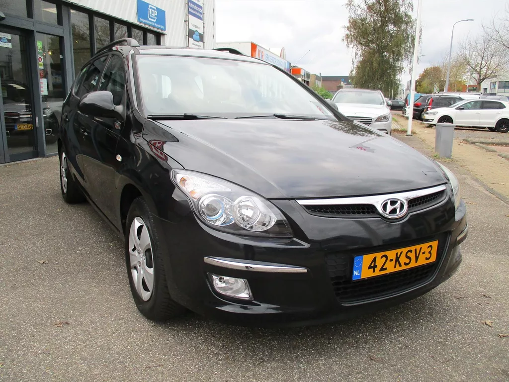 HYUNDAI I 30 1.6 CROSSWAGON Dynamic