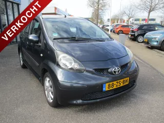 TOYOTA Aygo 1.0 5D Plus
